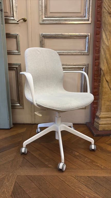 Chaise de réunion avec roulettes et accoudoirs - 3-4