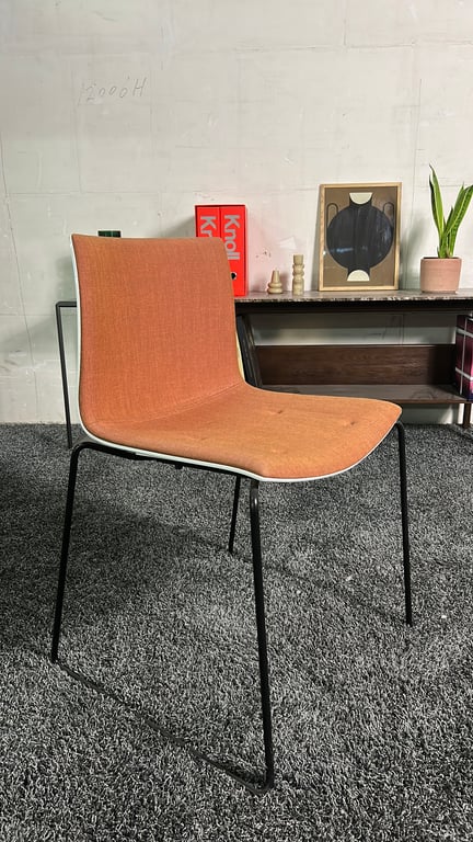 Chaise de réunion Arper Catifa 46 Orange - 3-4