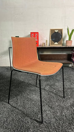 Chaise de réunion Arper Catifa 46 Orange - 3-4