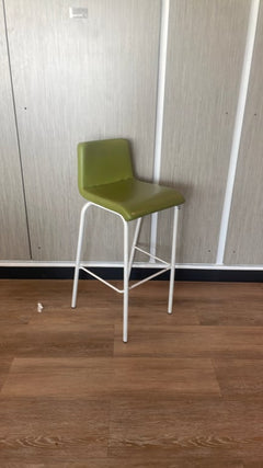 Chaise haute Steelcase cuir - face