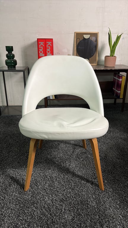 Chaise de conférence Knoll Saarinen Relax - face