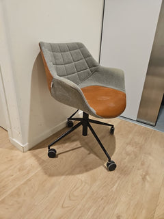 Chaise de Réunion avec Accoudoirs et Roulettes par Zuiver