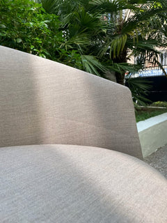 Chaise de réunion Viccarbe avec accoudoirs et roulettes