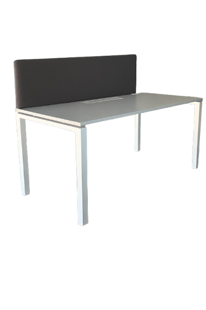 Bureau droit modèle 160 avec accès pratique et structure robuste