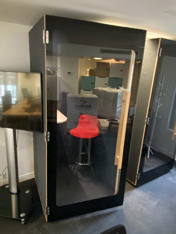 Cabine Nina Phonebooth
