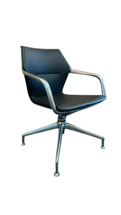 Chaise de réunion en cuir noir