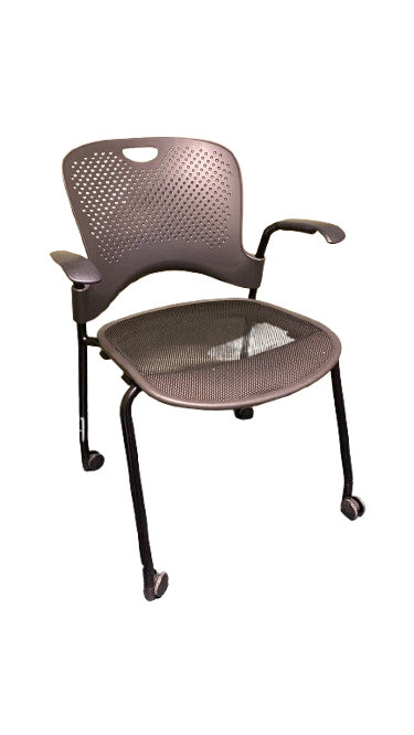 Chaise de réunion en résille avec accoudoirs et roulettes