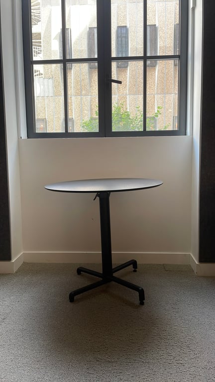 Table ronde de cafétéria 80x80 Noire - Nardi Vega - 3-4