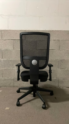Fauteuil Sokoa Tertio noir - ambiance