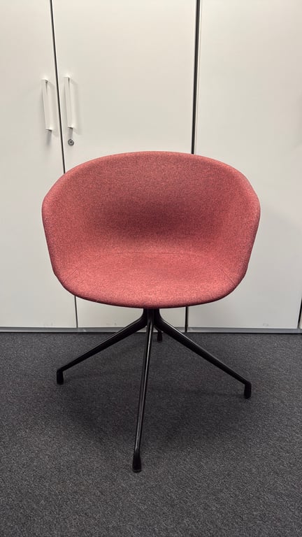 Chaise de réunion avec accoudoirs et coque - 3-4