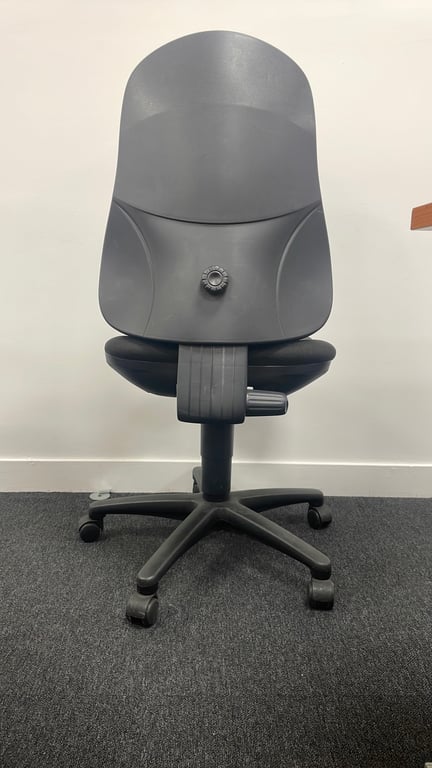 Fauteuil de bureau noir sans accoudoirs - 3-4