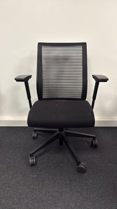 Fauteuil de bureau en tissu noir et résille - 3-4