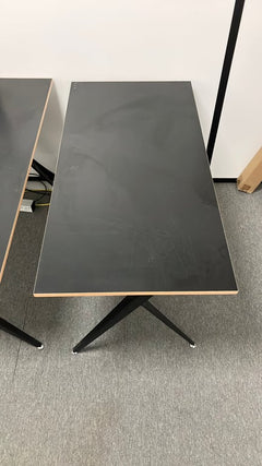 Bureau noir 120120-60 - Bureau droit en bois contreplaqué et métal - ambiance