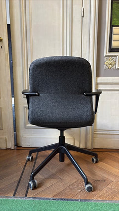 Chaise de réunion ergonomique avec roulettes et accoudoirs - 3-4