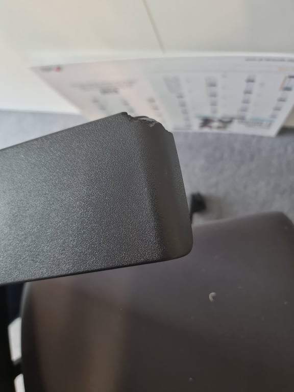 Fauteuil de bureau en résille, piètement étoile