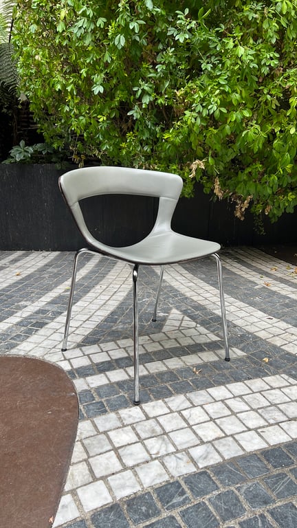 Chaise de cafétéria empilable - Fredericia fourniture