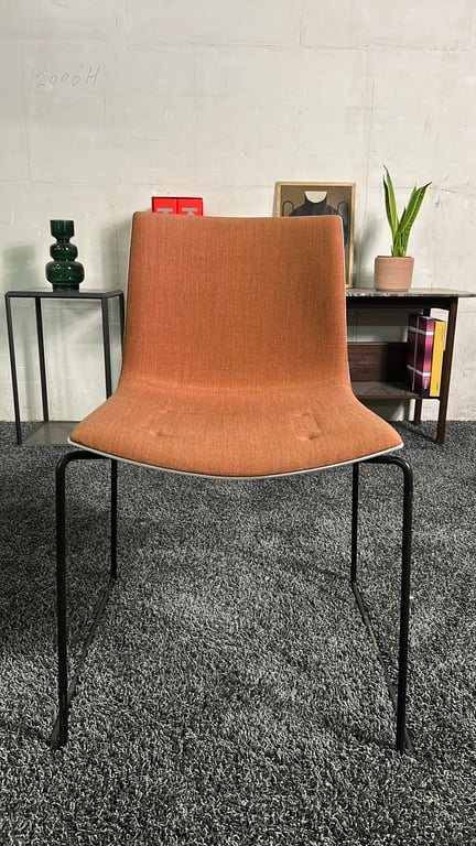 Chaise de réunion Arper Catifa 46 Orange - face