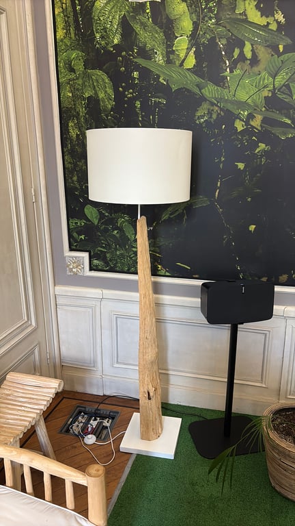 Luminaire sur pied en bois - 3-4