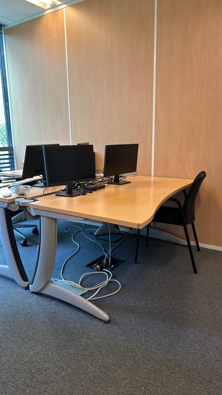 Bureau trapèze 160x88 - 3-4