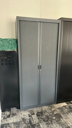 Armoire haute à rideaux - Clé - 3-4