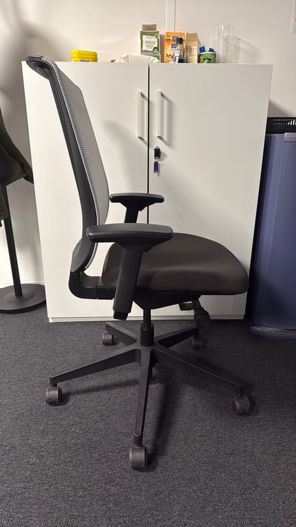 Fauteuil de bureau Steelcase Reply Air noir - 3-4