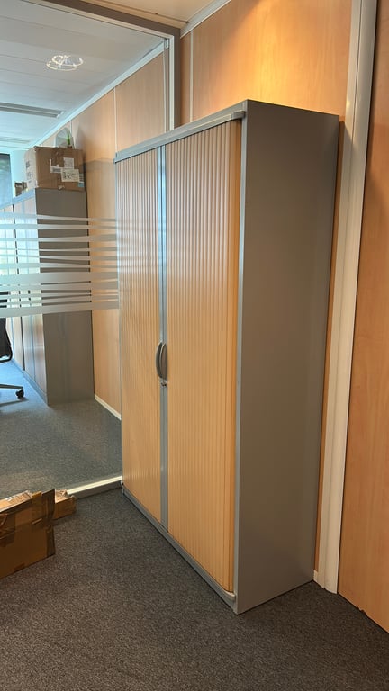 Armoire Haute en Métal avec Portes Coulissantes - 3-4