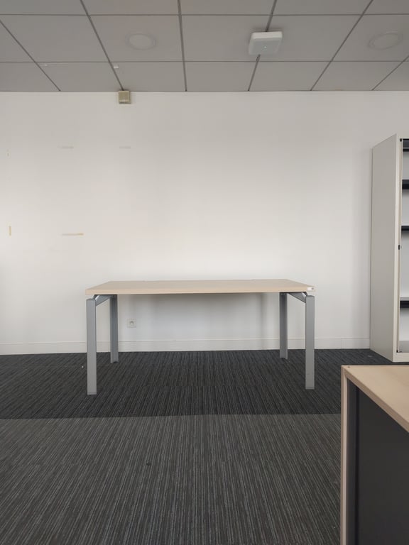 Bureau droit 160x80 Haworth - Épure - face