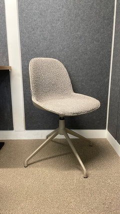 Chaise de réunion Albert Kuip par Zuiver - 3-4