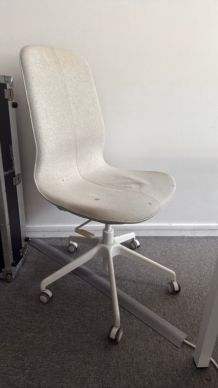 Chaise de réunion IKEA Langfjall gris clair - 3-4