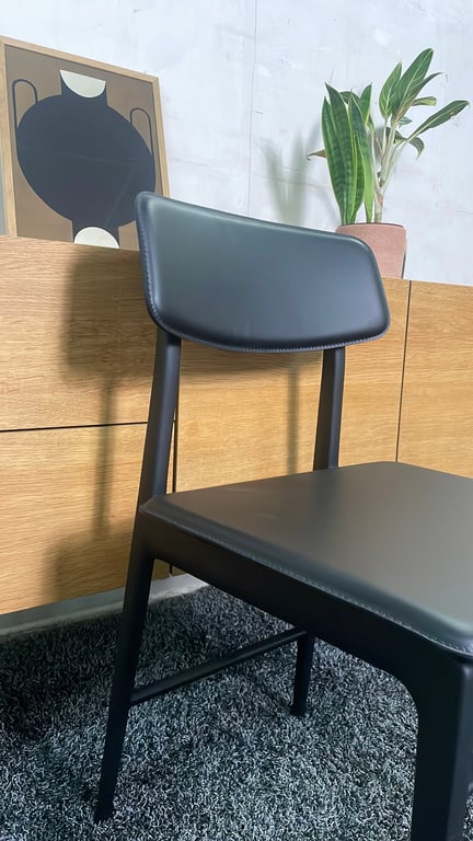 Chaise de cafétéria Molteni&C Woody en cuir - ambiance