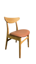 Chaise cafétéria scandinave cuir