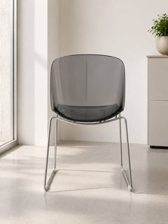 Chaise cafétéria transparente