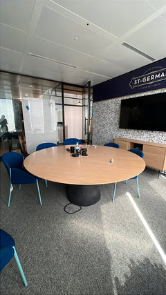 Table ronde de réunion 180x180 avec prises - face