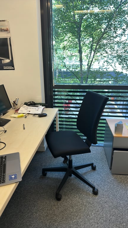 Fauteuil de bureau tissu noir - ambiance
