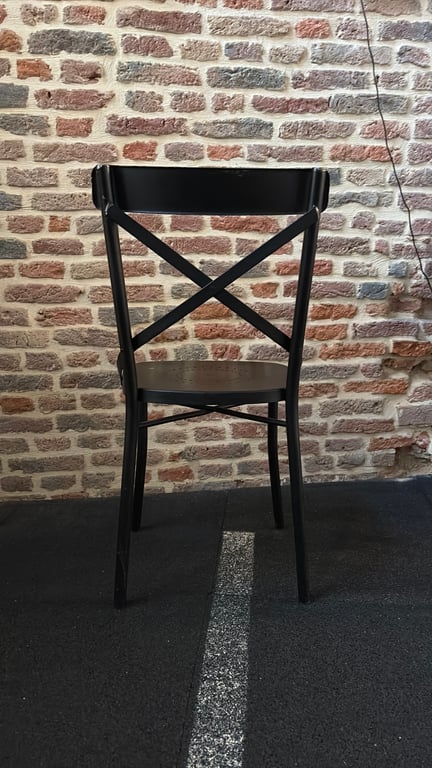 Chaise de réunion en métal avec dossier plein et piètement droit - 3-4