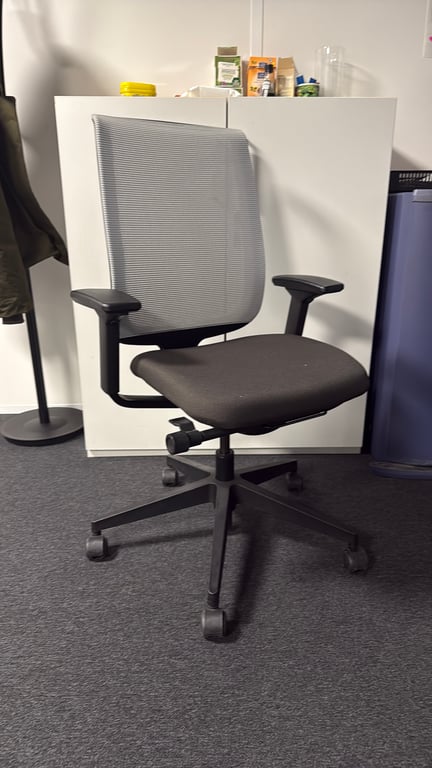 Fauteuil de bureau Steelcase Reply Air noir - 3-4
