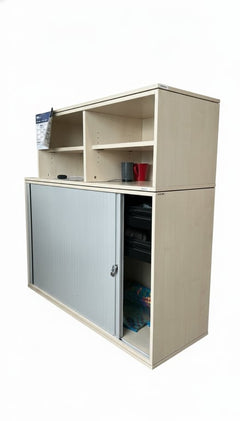 Armoire basse à portes coulissantes avec 5 étagères - 3-4