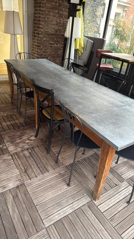 Table de cafétéria industrielle 300x60cm - 3-4