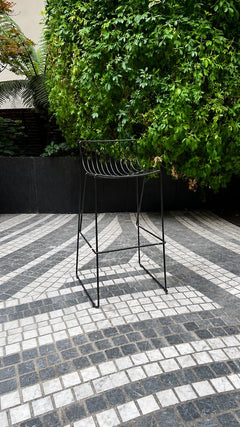 Chaise haute d'extérieur en métal Noir