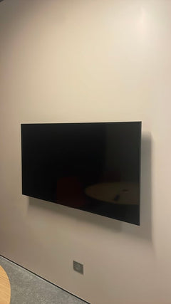 Écran Samsung 110x64 - 3-4