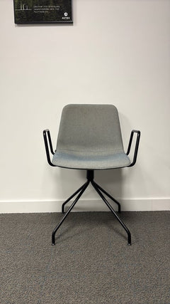 Chaise de réunion Inclass Varya lightgrey - 3-4