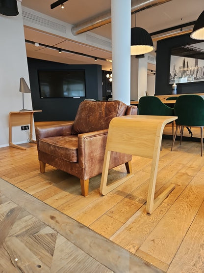 Fauteuil en cuir avec accoudoirs