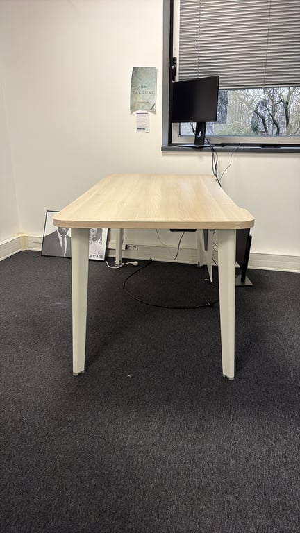 Bureau droit Steelcase - Angle rond - 3-4
