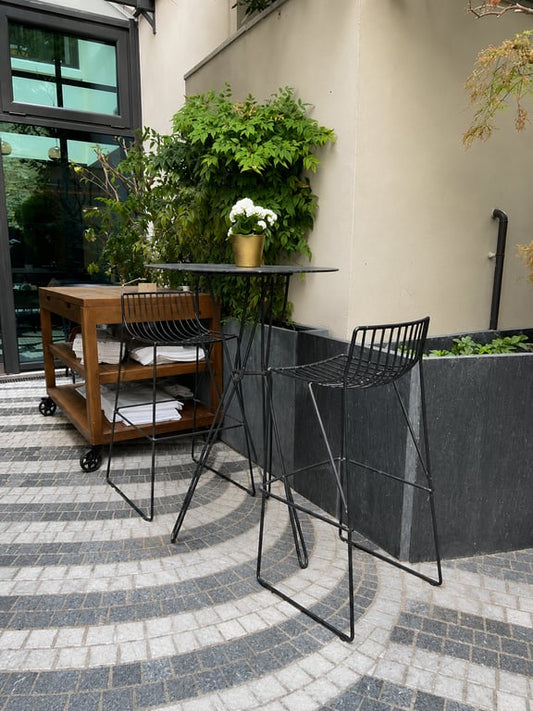 Chaise haute d'extérieur en métal Noir