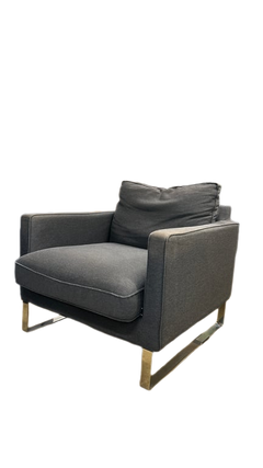 Fauteuil Gris avec pieds chromés - 3-4