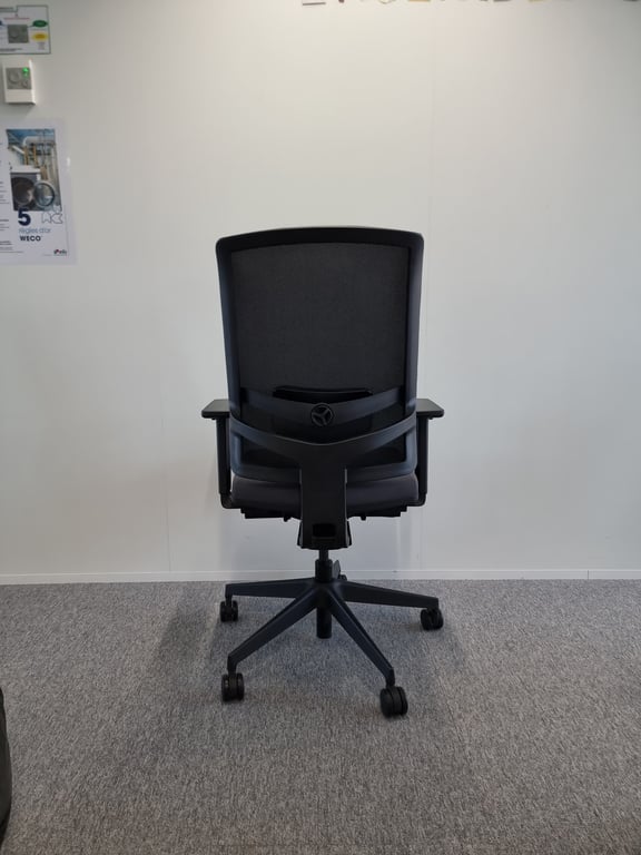 Fauteuil de bureau en résille, piètement étoile