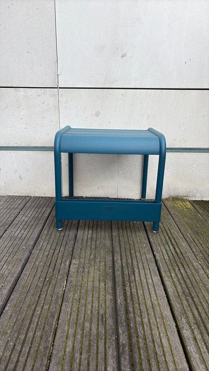 Table d'extérieur rectangulaire en métal Picton Blue