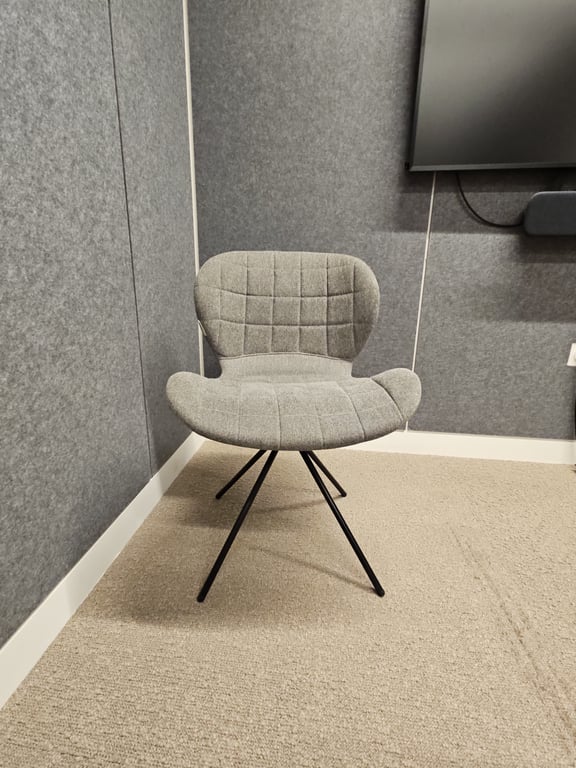 Chaise de réunion Zuiver OMG Gris - face