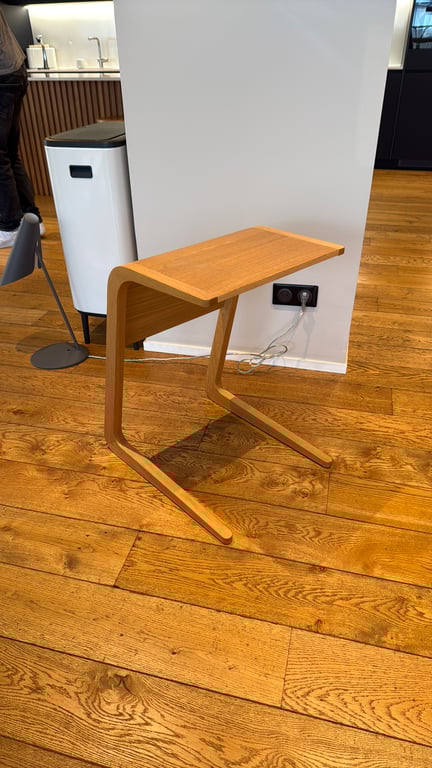 Table basse rectangulaire en bois crème