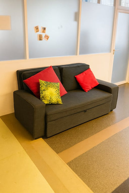 Canapé rectangulaire avec accoudoirs en tissu